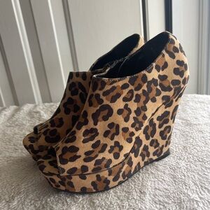 Mossimo leopard peep toe wedge heel